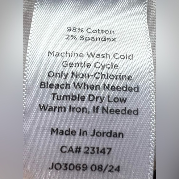 Talbots Perfect Crop Pants 2P Beige Khaki Women’s Capris - Picture 6 of 7